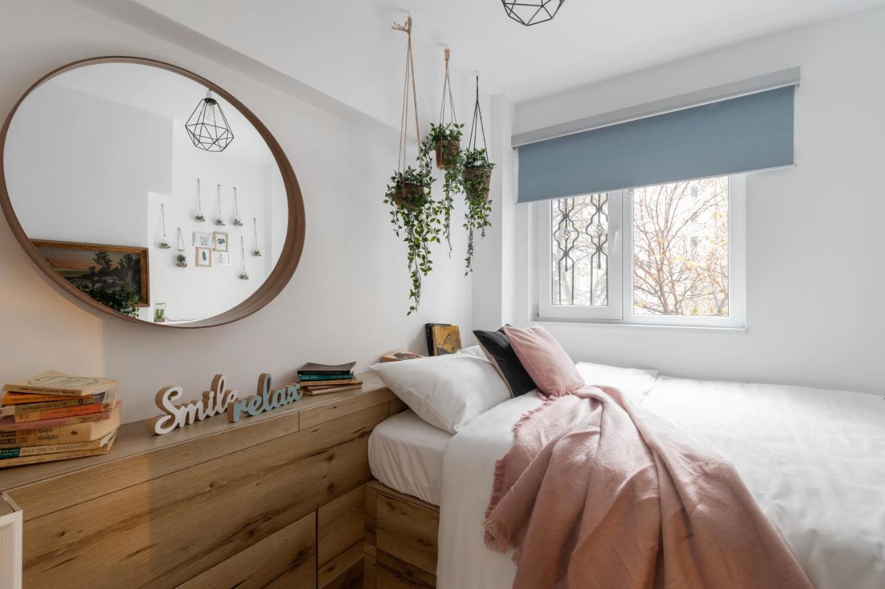 Eclectic 3 Bedroom Calea Victoriei By Urbanesq Βουκουρέστι Εξωτερικό φωτογραφία